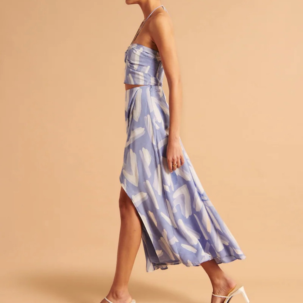 Abercrombie & Fitch Blue and White Midi Skirt - Picture 2 of 7